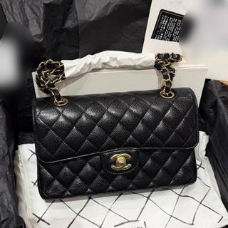 (Category: ) located in . Submitted by millen.outlet (Listing ID 1464902241, Image 1). Description: .