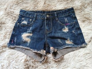 (Category: ) located in . Submitted by thriftby.cla (Listing ID 1464903371, Image 1). Description: .