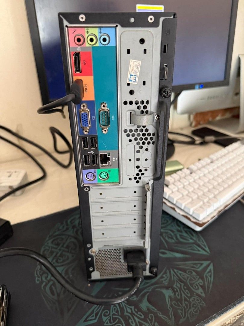 Acer veriton X2680G (Category: Desktops) located in Manila. Submitted by happyearth.953a15 (Listing ID 1464877104, Image 2). Description: Acer veriton X2680G I7 11th gen Intel UHD Graphics 750 16gb ram 480gb ssd Windows 11 pro OS Unit with power cord 💸💸 18,500 Location: San Andres bukid manila Pick up or deliver.
