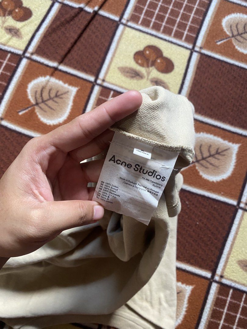 ACNE STUDIOS (Category: Tshirts & Polo Shirts ) located in Bantayan. Submitted by resuscitate.ph (Listing ID 1464877024, Image 3). Description: ACNE STUDIOS EMROID 27.5x31.5 .