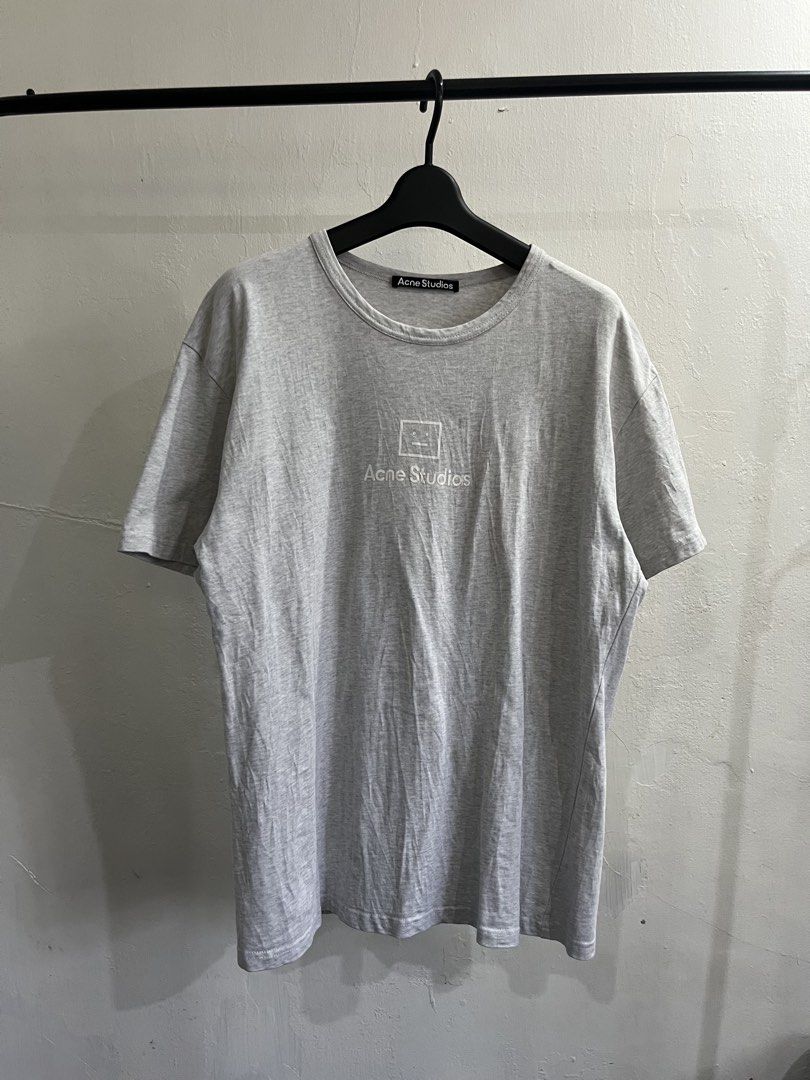 Acne Studios Tee (Category: Luxury Apparel) located in Virac. Submitted by _thecave (Listing ID 1464774407, Image 1). Description: Acne Studios Excellent 9.5/10 Color Rate Yellow Stain Tagged Size: L Width: 21 Length: 28 DM.