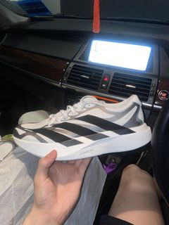 (Category: ) located in . Submitted by sneakerlounge_ (Listing ID 1464797247, Image 1). Description: .