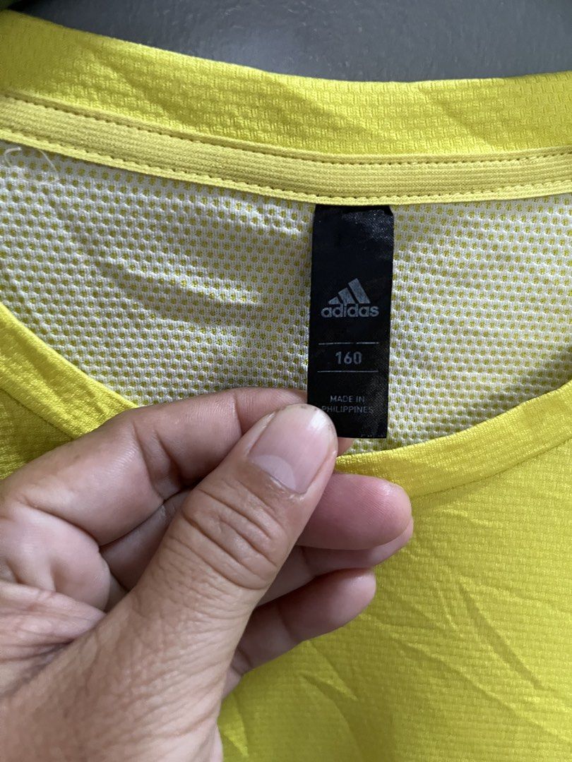 Adidas aero ready- tshirts (Category: Activewear) located in Dipolog. Submitted by jaydichos (Listing ID 1464801142, Image 3). Description: Adidas aero ready t shirt Fit in large No issue Excellent condition Dimes: 18.5 x 25.5 Sources: thrifted Store.