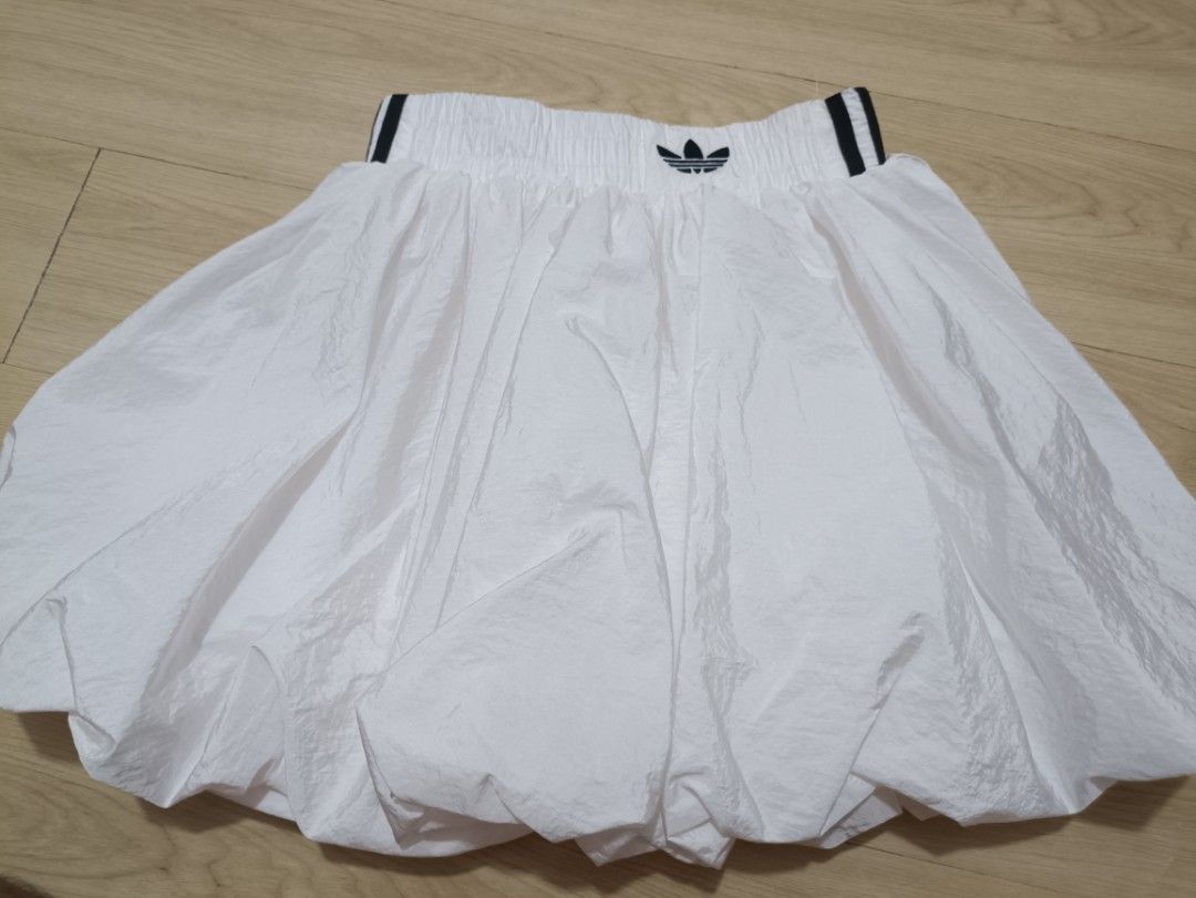 Adidas bubble skirt (Category: Skirts) located in Cavite. Submitted by yumiyuki00 (Listing ID 1464923329, Image 2). Description: Size 25-27 Length 16 JNT OR LALAMOVE MOP: GCASH LOC:BACOOR CAVITE.