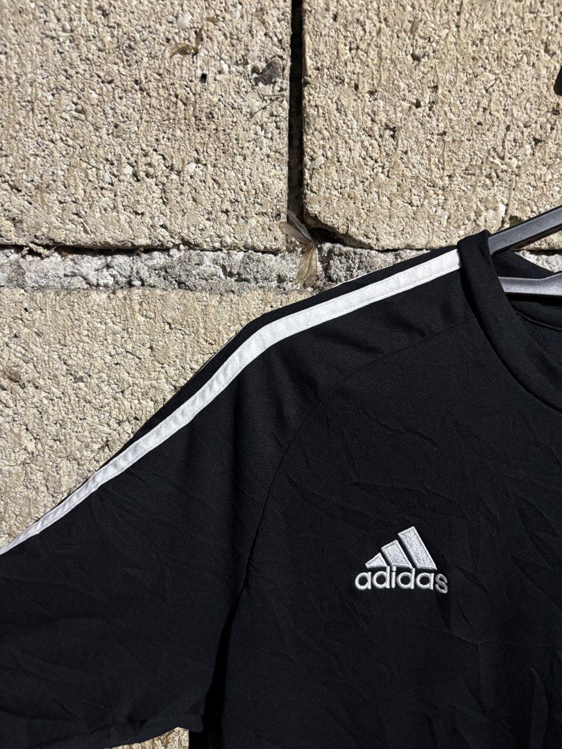 Adidas drifit track shirt (Category: Activewear) located in Tagbilaran City. Submitted by noeeeelll (Listing ID 1464963589, Image 2). Description: In excellent condition Needs wash .