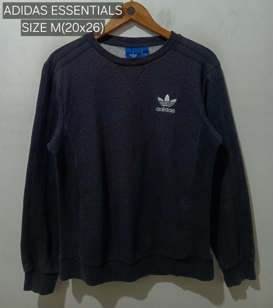 ADIDAS ESSENTIALS (Category: Coats, Jackets and Outerwear) located in Dauis. Submitted by udenglegaspi (Listing ID 1464829983, Image 1). Description: .