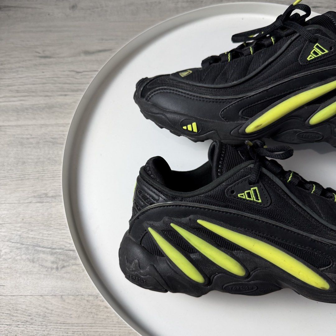 Adidas FYW 98 (Category: Sneakers) located in Valenzuela. Submitted by wornagainstudios (Listing ID 1464882736, Image 2). Description: .