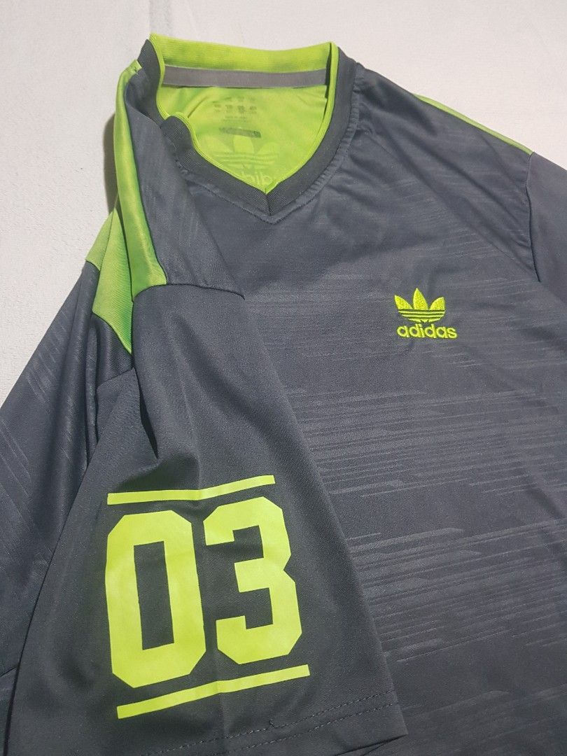 ADIDAS JERSEY (Category: Activewear) located in Manila. Submitted by arttchive (Listing ID 1464926991, Image 2). Description: Adidas Vneck jersey L on tag Length: 29 Width: 21 Color rate: 9/10 Excellent condition ₱299.00+shipp Available✅.