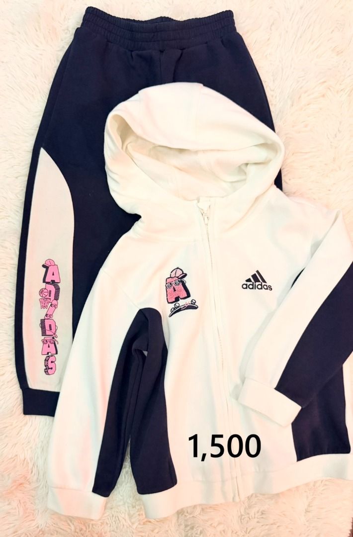 Adidas Kids Tracksuit Set (Category: Babies & Kids Fashion) located in Manila. Submitted by fhefabelinia (Listing ID 1464834113, Image 1). Description: Adidas Originals Kids Adicolor SST Tracksuit Different Colors Available Guaranteed Original.