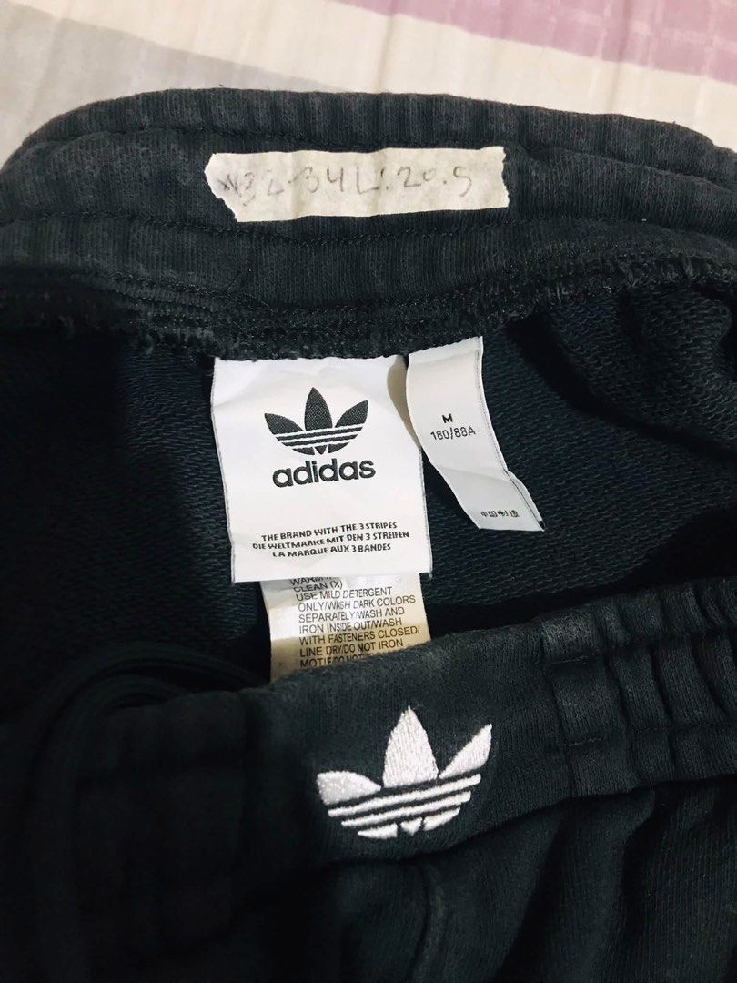 adidas mens shorts🔥 (Category: Shorts) located in Tanay. Submitted by drthriftthree (Listing ID 1464798924, Image 3). Description: .