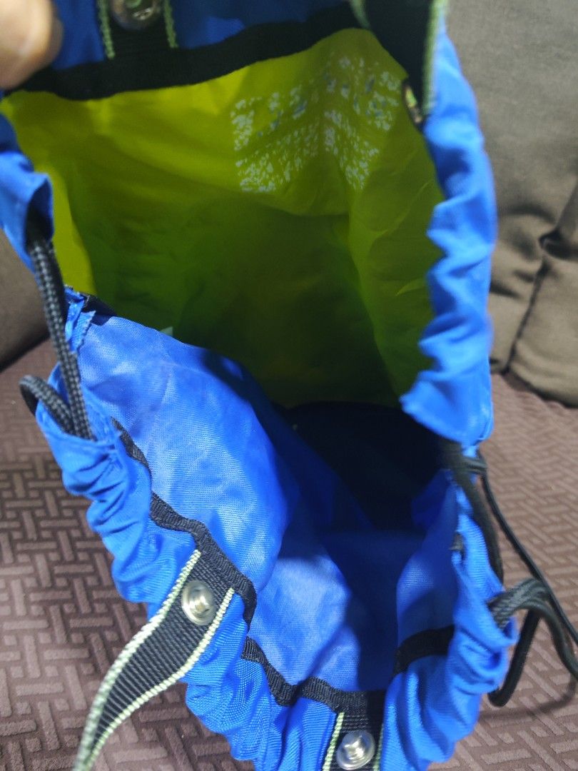 Adidas nylon string backpack (Category: Backpacks) located in Pili. Submitted by zaneombao03491 (Listing ID 1464896416, Image 3). Description: .