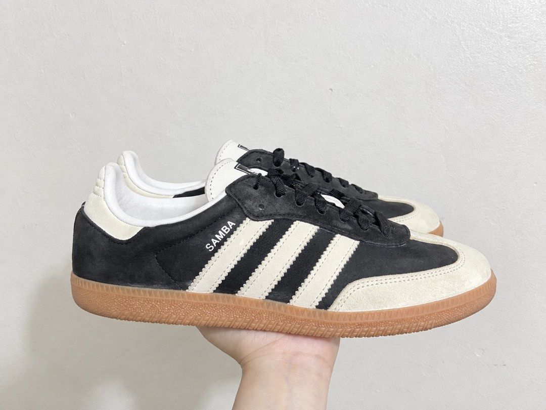 Adidas Samba OG (Category: Sneakers) located in Quezon City. Submitted by gsllcn12 (Listing ID 1464810053, Image 1). Description: ಄ Authentic ಄ Colorway: Black Wonder ಄ Size: 8.5 US (but can fit size 8 as well), 25 CM ಄ Used but still in good condition.