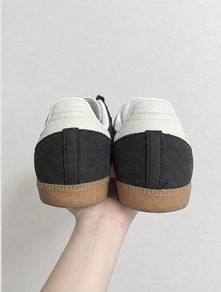 Adidas Samba OG (Category: Sneakers) located in Quezon City. Submitted by gsllcn12 (Listing ID 1464810053, Image 3). Description: ಄ Authentic ಄ Colorway: Black Wonder ಄ Size: 8.5 US (but can fit size 8 as well), 25 CM ಄ Used but still in good condition.