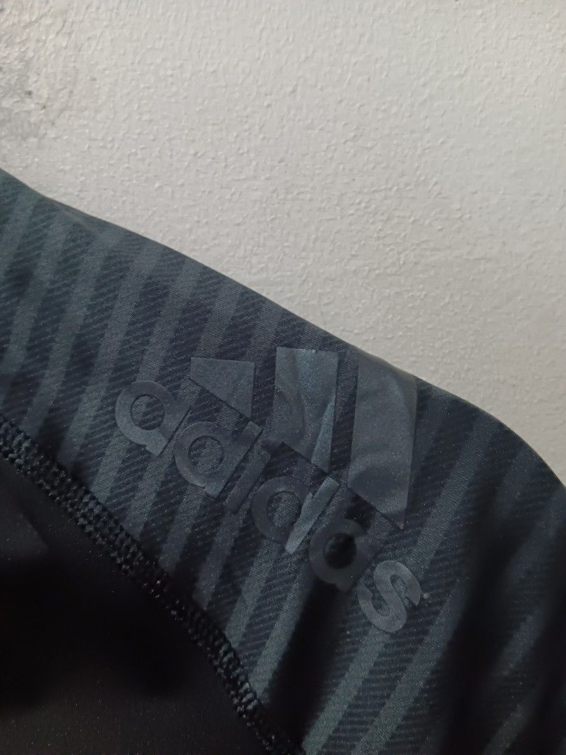 ADIDAS TECHFIT COMPRESSION (Category: Activewear) located in Dauis. Submitted by udenglegaspi (Listing ID 1464858154, Image 3). Description: .
