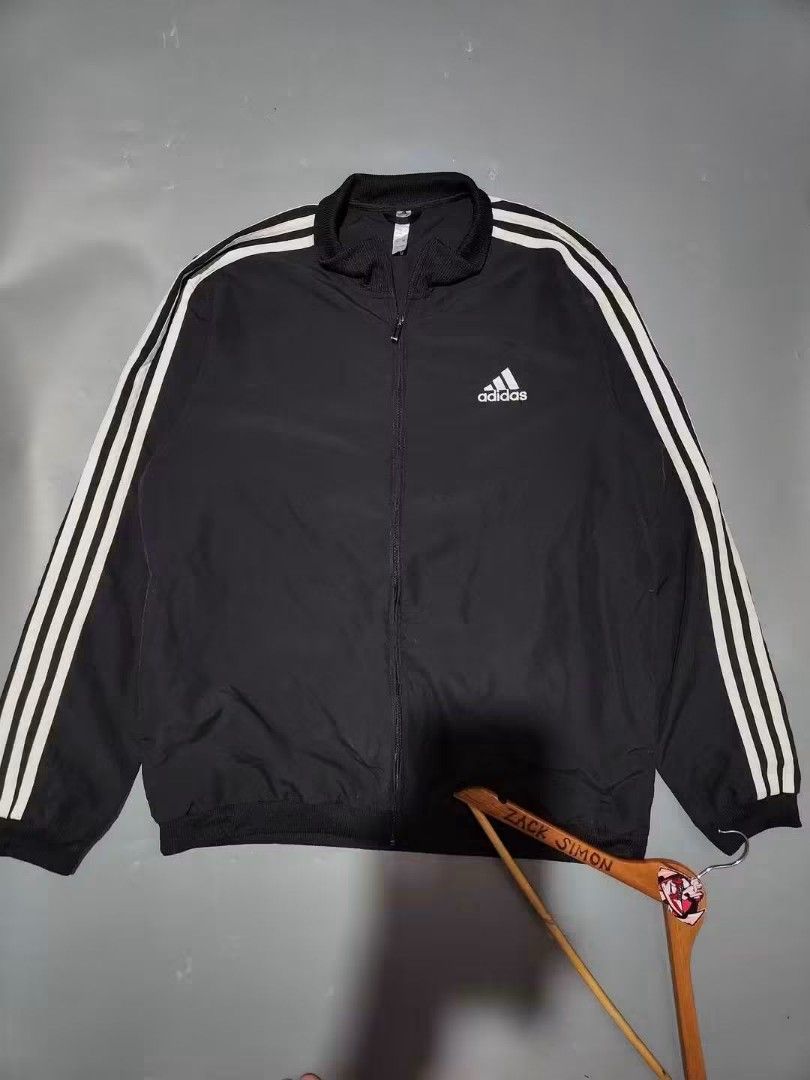 adidas tracksuit (Category: Activewear) located in General Santos City (Dadiangas). Submitted by alzacksimo35414 (Listing ID 1464894151, Image 1). Description: 750 +sf PHOTO MAY VARY DUE TO LIGHTING 🥰 Brand: ADIDAS aeroready tracksuit ✅️size XL ✅️actual dimention 23 × 28 ✅️as new condition ✅️9.9 colorate ✅no issue DISCLAIMER: Please note that I ZACK SIMON is not affiliated with or endorsed by any brand. Any brand names or trademarks mentioned ar