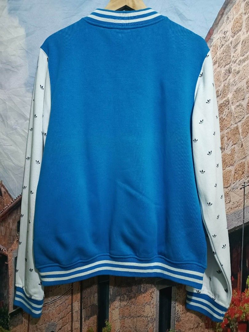 Adidas varsity cotton jacket large (Category: Coats, Jackets and Outerwear) located in Valenzuela. Submitted by shs.by.marc (Listing ID 1464897192, Image 2). Description: Location : Karuhatan Valenzuela Dimes : 22w x 27L.
