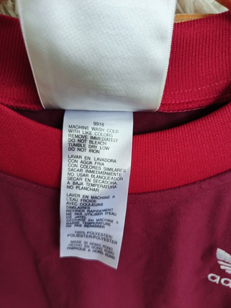 ADIDAS VINTAGE CREWNECK (Category: Activewear) located in Baguio. Submitted by akiko2600 (Listing ID 1464830045, Image 3). Description: ADIDAS VINTAGE CREWNECK M-L ( 22 X 29 ) GOOD AS NEW 880.