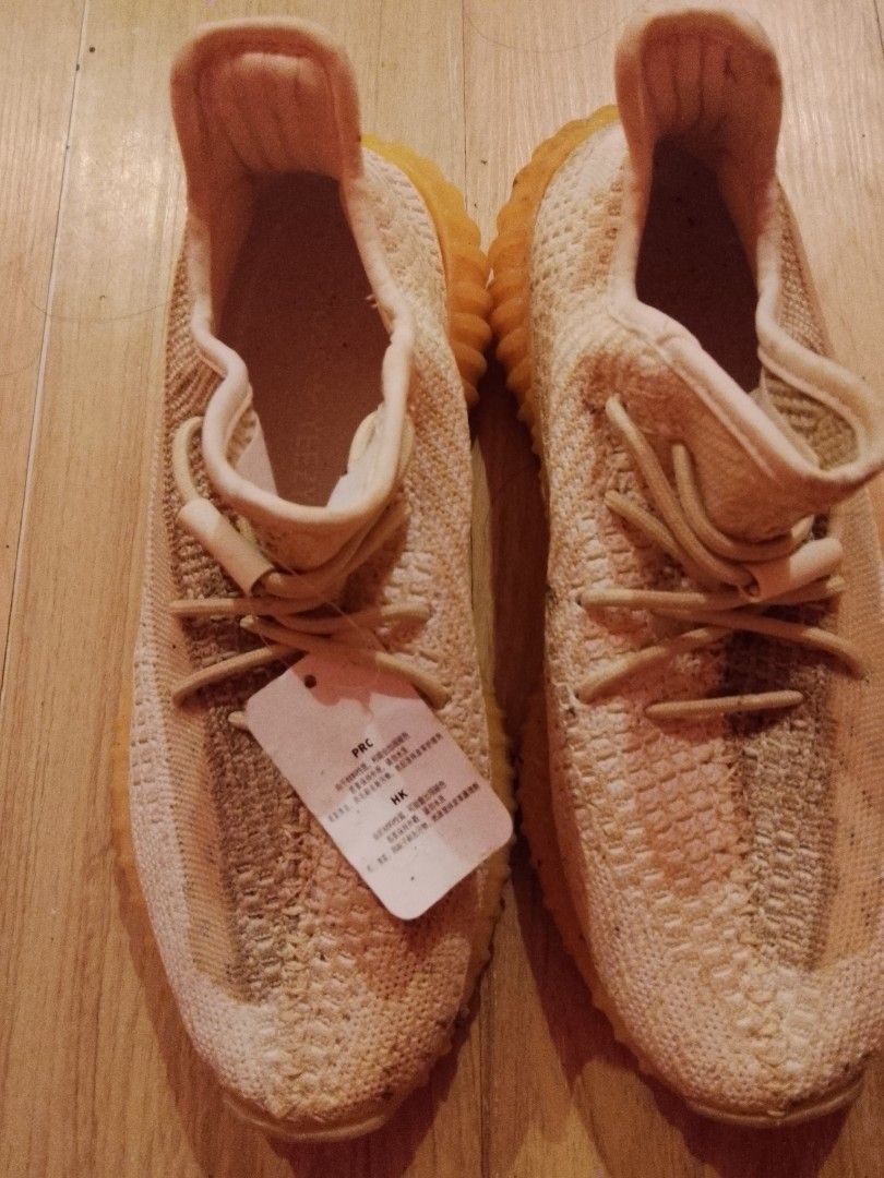 Adidas Yeezy (Category: Sneakers) located in Quezon City. Submitted by yours1 (Listing ID 1464872094, Image 1). Description: size: 41 brand new: asking price: 2,000 di pa nagagamit wala lang box.
