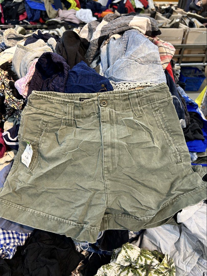 A&F Highwaisted Shorts (Category: Shorts) located in Kabankalan. Submitted by leans_closet (Listing ID 1464871668, Image 1). Description: .