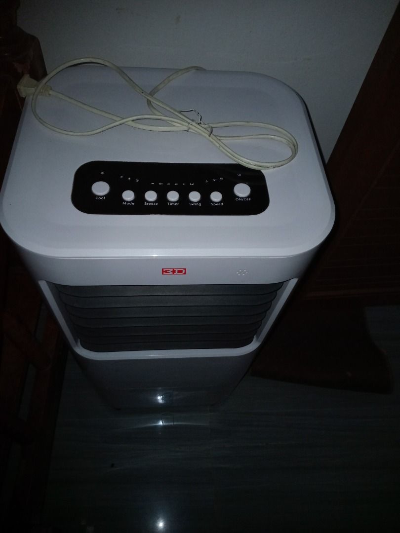 Air Cooler 3D (Category: Fans) located in Imus. Submitted by kc261990 (Listing ID 1464965999, Image 1). Description: Good Condition No issue Malakas ang hangin 3000 pesos pwede tawaran wag lang baratin Reason for selling is di na nagagamit dahil walang tao lage sa bahay. Meet up or pwede nyo pick upin via lalamove bahala na kayo. Pwede i try pag tiningnan nyo para malaman kung malakas Loc: Alapan Imus .