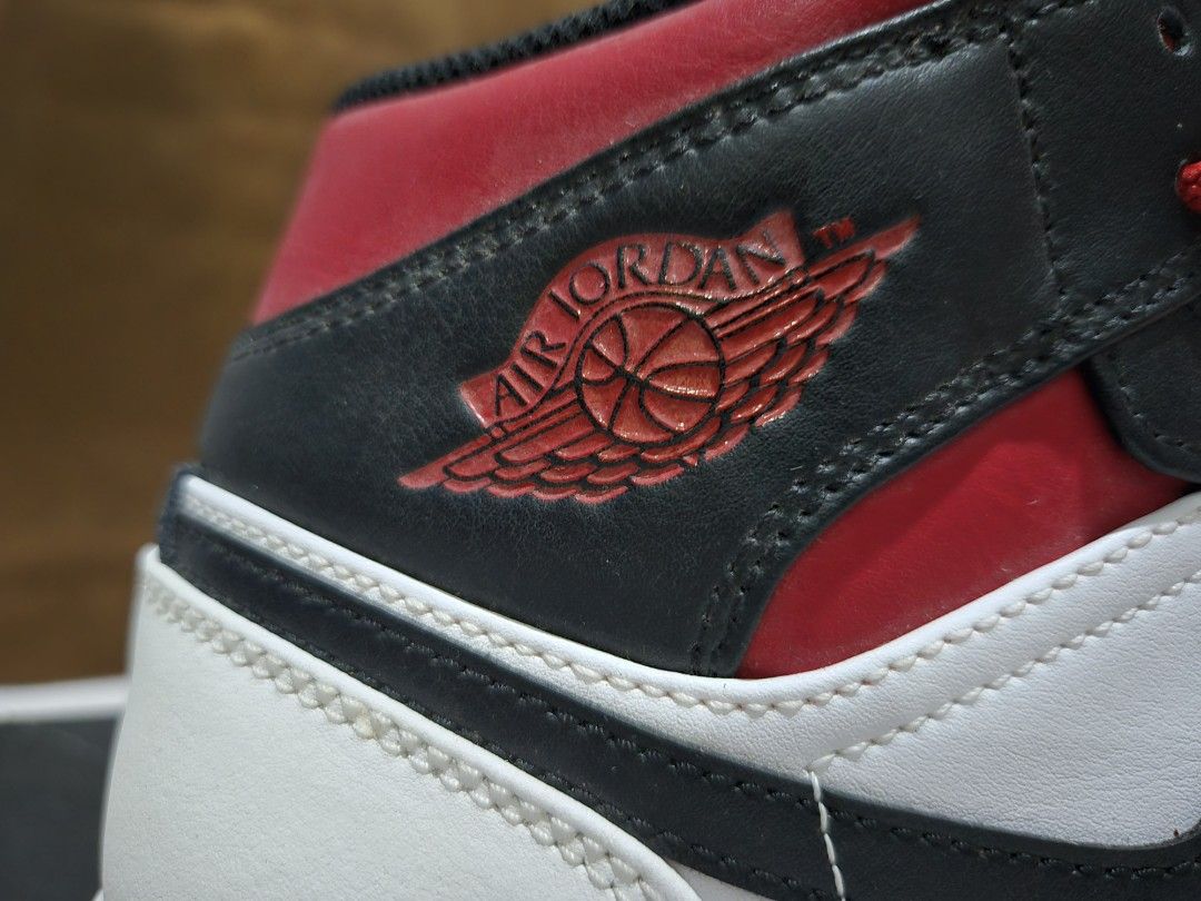 Air Jordan 1 Mid Red Black White (Category: Sneakers) located in Naic. Submitted by ad_hi_def (Listing ID 1464896569, Image 3). Description: RFS: not my exact size No reservations, first to pay basis Strictly no meetups Authentic, bought in Dubai (no receipt but will try to find).
