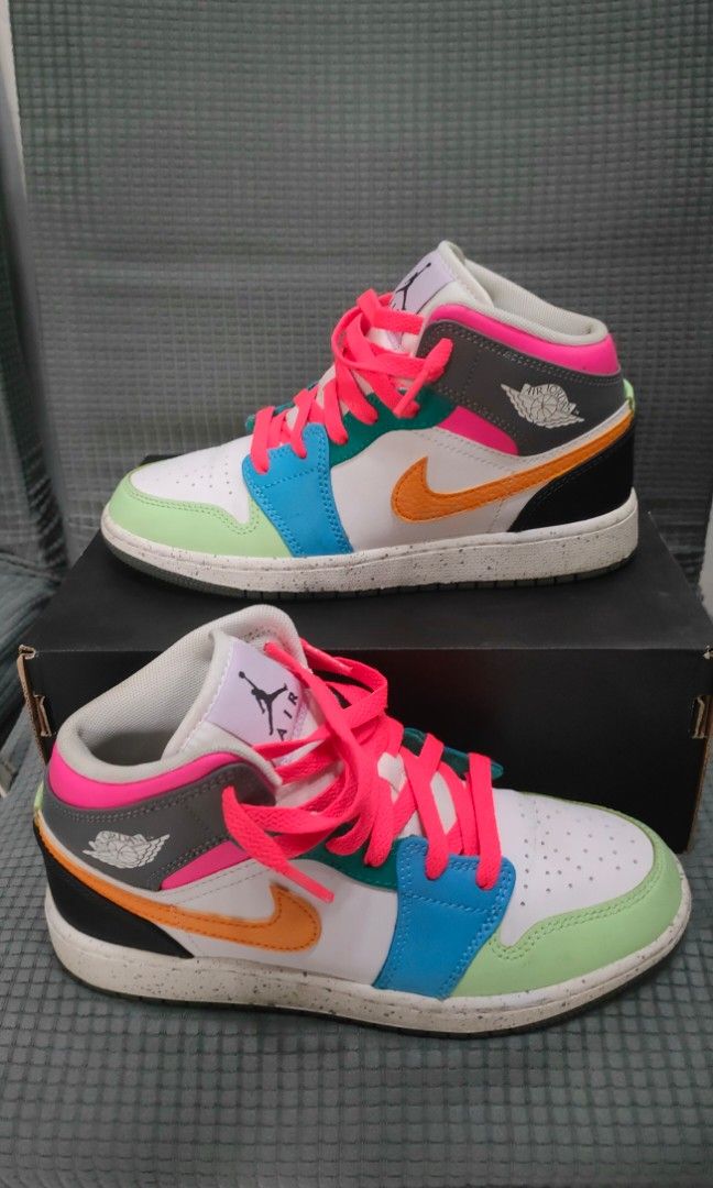 Air Jordan 1 mid SE (GS) 4Y (Category: Shoe inserts) located in Taguig. Submitted by fundraising_for_althon (Listing ID 1464791259, Image 2). Description: .