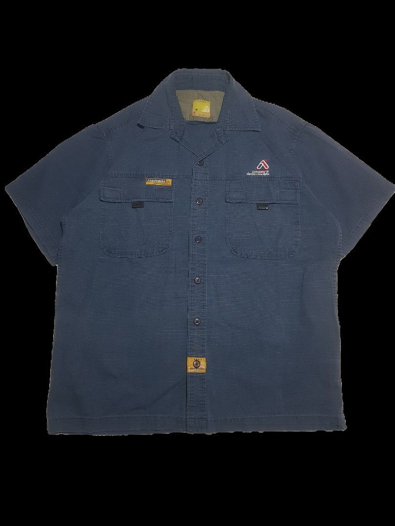 Akademiks Y2k work polo (Category: Activewear) located in Manila. Submitted by arttchive (Listing ID 1464926539, Image 1). Description: Akademiks Y2K denim polo M on tag Length: 28 Width: 24 Color rate: 9/10 Excellent condition ₱449+shipp Available✅.