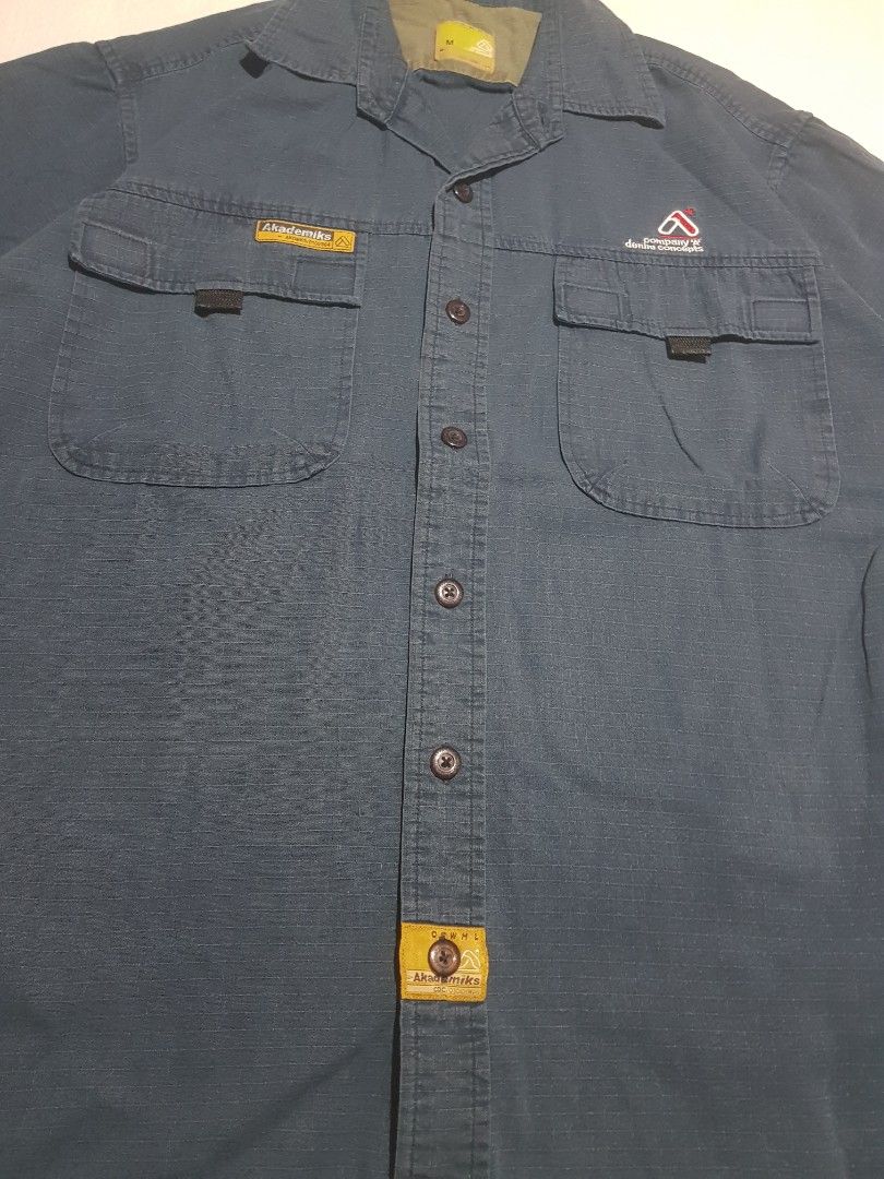 Akademiks Y2k work polo (Category: Activewear) located in Manila. Submitted by arttchive (Listing ID 1464926539, Image 2). Description: Akademiks Y2K denim polo M on tag Length: 28 Width: 24 Color rate: 9/10 Excellent condition ₱449+shipp Available✅.