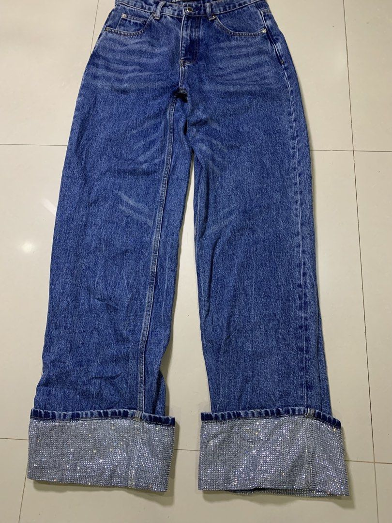Alexander Wang Blue Crystal Cuff Straight Jeans (Category: Luxury Apparel) located in Molave. Submitted by mysticbird_38213e (Listing ID 1464886906, Image 2). Description: Good as new No issue Sobrang ganda po sa personal Complete tags YKK zipper 28 on tag In measurement size 29 - 30.