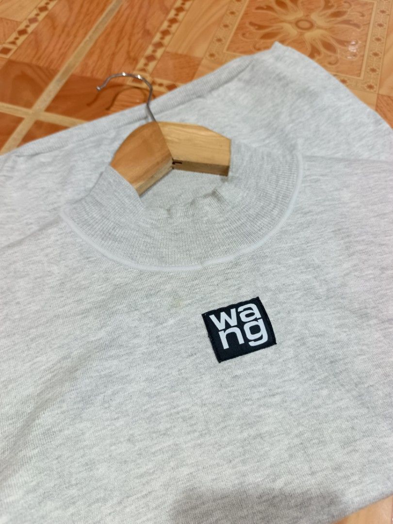 ALEXANDER WANG FOUNDATION MOCK NECK LOGO TOP (Category: Shirts) located in Banga. Submitted by astroboy.thrifts (Listing ID 1464894100, Image 2). Description: large 18x22 washable stains & need wash good condition.