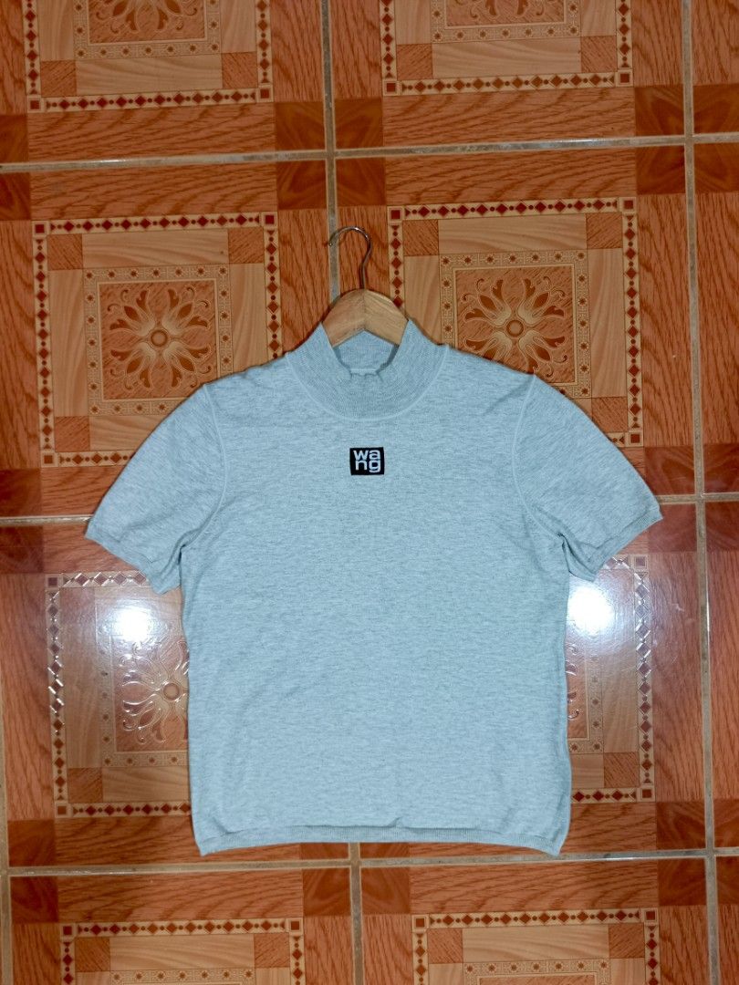 ALEXANDER WANG FOUNDATION MOCK NECK LOGO TOP (Category: Shirts) located in Banga. Submitted by astroboy.thrifts (Listing ID 1464894100, Image 1). Description: large 18x22 washable stains & need wash good condition.