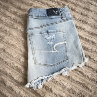 (Category: ) located in . Submitted by lovedbelongings (Listing ID 1464799354, Image 1). Description: .