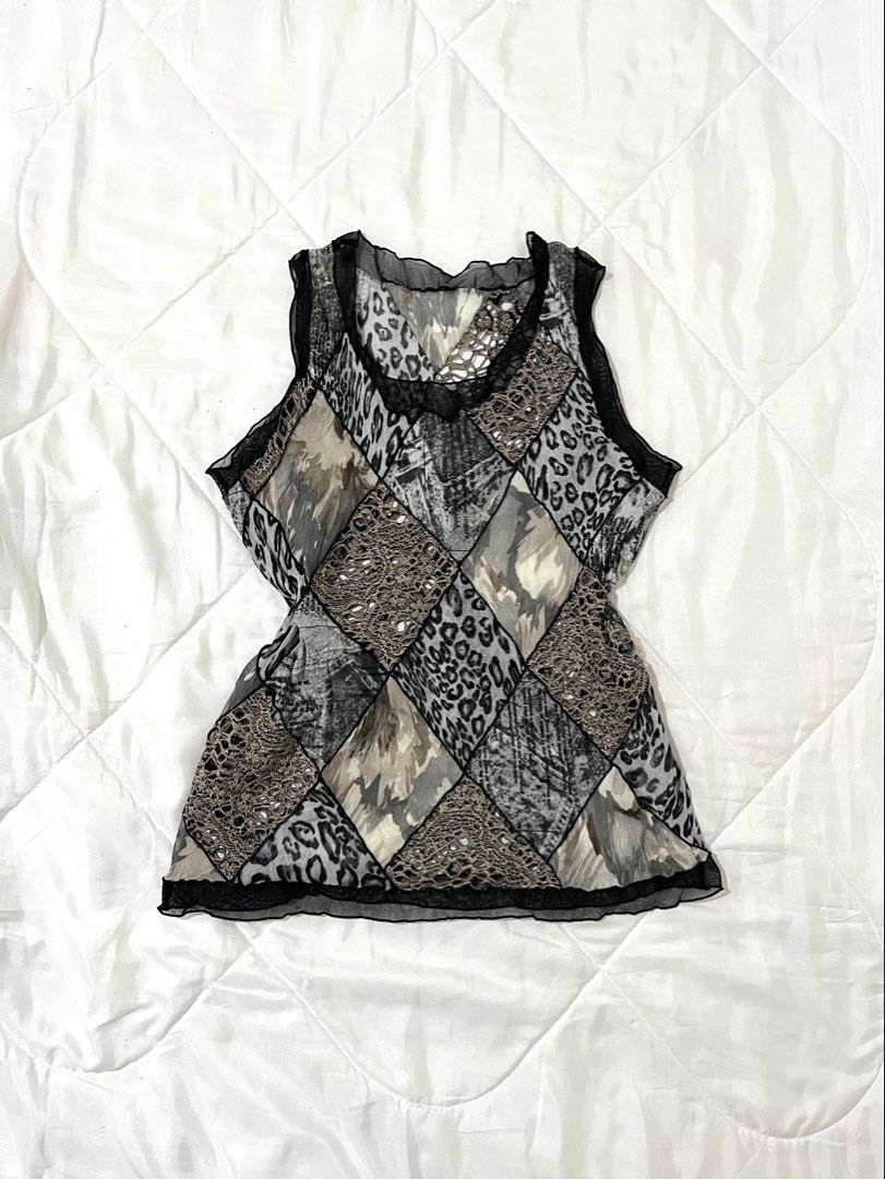 Animal Print Crochet Patchwork Y2K Top (Category: Sleeveless) located in Naga. Submitted by itsrhoda (Listing ID 1464933751, Image 1). Description: 𝐓𝐇𝐈𝐑𝐓𝐘-𝐒𝐄𝐂𝐎𝐍𝐃 𝐂𝐎𝐋𝐋𝐄𝐂𝐓𝐈𝐎𝐍 🌞🌤️🪐✨ A series of y2k/vintage masterpieces you badly desire to add to your set of handpicked clothes. READ! ✨ Kindly send a message with your NAME, ADDRESS, and CONTACT NUMBER after claiming. ✨ Mine-Bid-Lock Basis ✨ EOB: October 1, 2026 at 8:08 PM PHT 