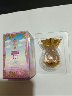 （分類：）位於 。 由 Lauyee 提交（商品編號 1464889446，圖片 1）。簡介： 。