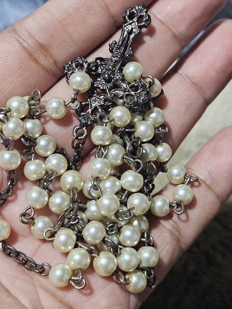 Antiques Cruzifix with Pearl (Category: Vintage Collectibles) located in Makati City. Submitted by aureliusmagnus (Listing ID 1464923882, Image 2). Description: Antiques Crucified Necklace Pearl. 2500 negotiable.