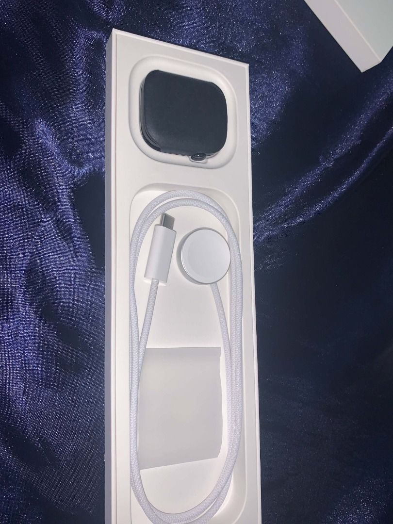 Apple Watch Series 11 - 42 mm (Category: Wearables & Smart Watches) located in Caloocan City. Submitted by schwert17 (Listing ID 1464881294, Image 2). Description: ⌚ APPLE WATCH SERIES 11 FOR SALE 🍎 Selling my Apple Watch Series 11 because I rarely use it and I’m planning to buy a laptop instead. 💰 Original Price: ₱26,000 🔥 Selling Price: ₱18,000 📍 Location: Davao City ✨ Condition: Like new / rarely used ✨ No issues — selling simply because I