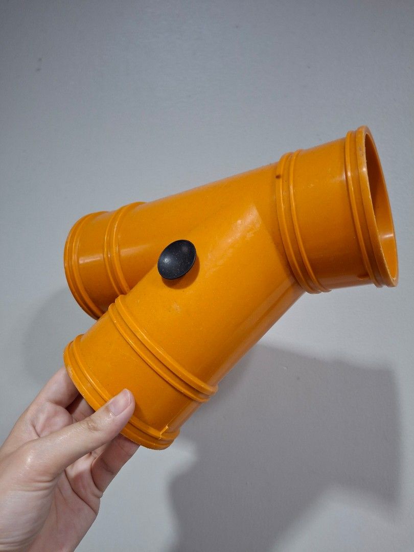 Aquarium Accessories (Category: Figurines & Statues) located in Quezon City. Submitted by olx.jodi (Listing ID 1464809502, Image 2). Description: Big Castle Orange PVC Pipe.