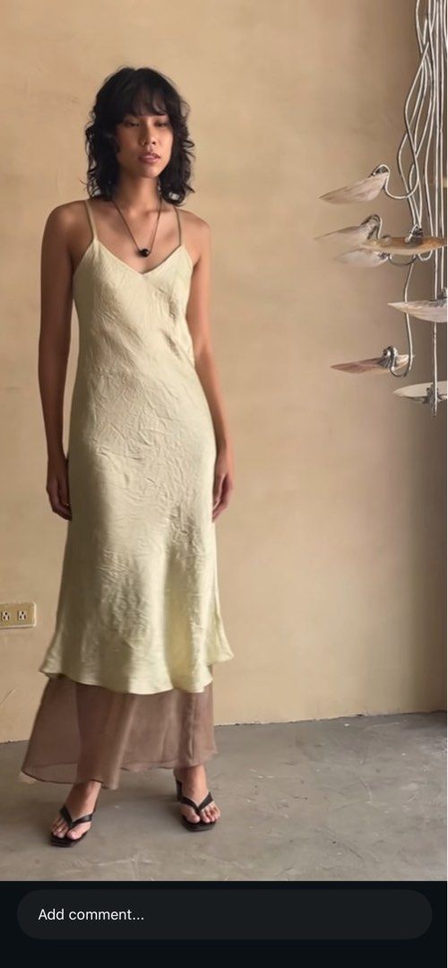 Araw Crinkle Satin Midi Dress (Category: Dresses) located in Muntinlupa City. Submitted by patchessss (Listing ID 1464923048, Image 1). Description: - Color: super light greenish yellow - Design: adjustable straps, midi dress - Maxi skirt for layering also available .