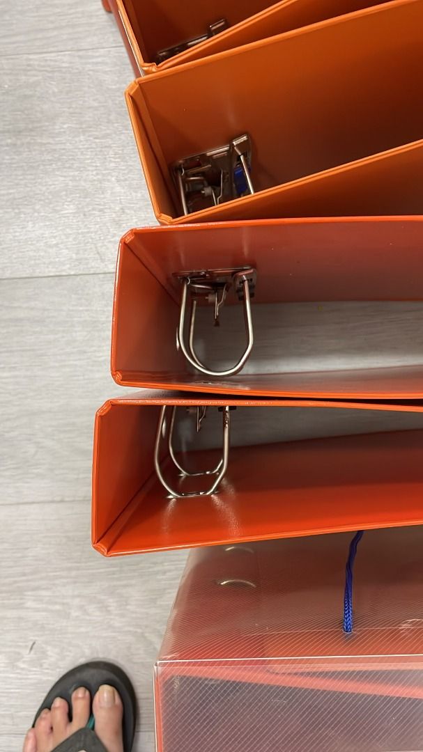 Arch File (Category: Stationery & School Supplies) located in Singapore. Submitted by jlinterior (Listing ID 1464811921, Image 1). Description: Condition still good Grey 2pcs Orange 13pcs.