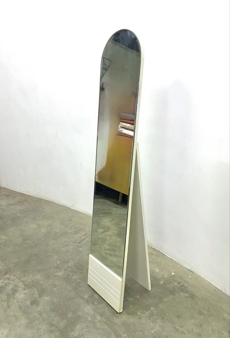 Arched Floor Standing Full Length Mirror with White Frame (Category: Mirrors) located in Santa Rosa. Submitted by annie_annie83 (Listing ID 1464873625, Image 2). Description: - Elegant white arched frame with a classic rectangular body - Sturdy wooden back support with a secure black metal chain for stable tilting - Ideal for bedrooms, entryways, and walk-in closets - Perfect for daily outfit checks and adding light to your space - Meet-ups or de