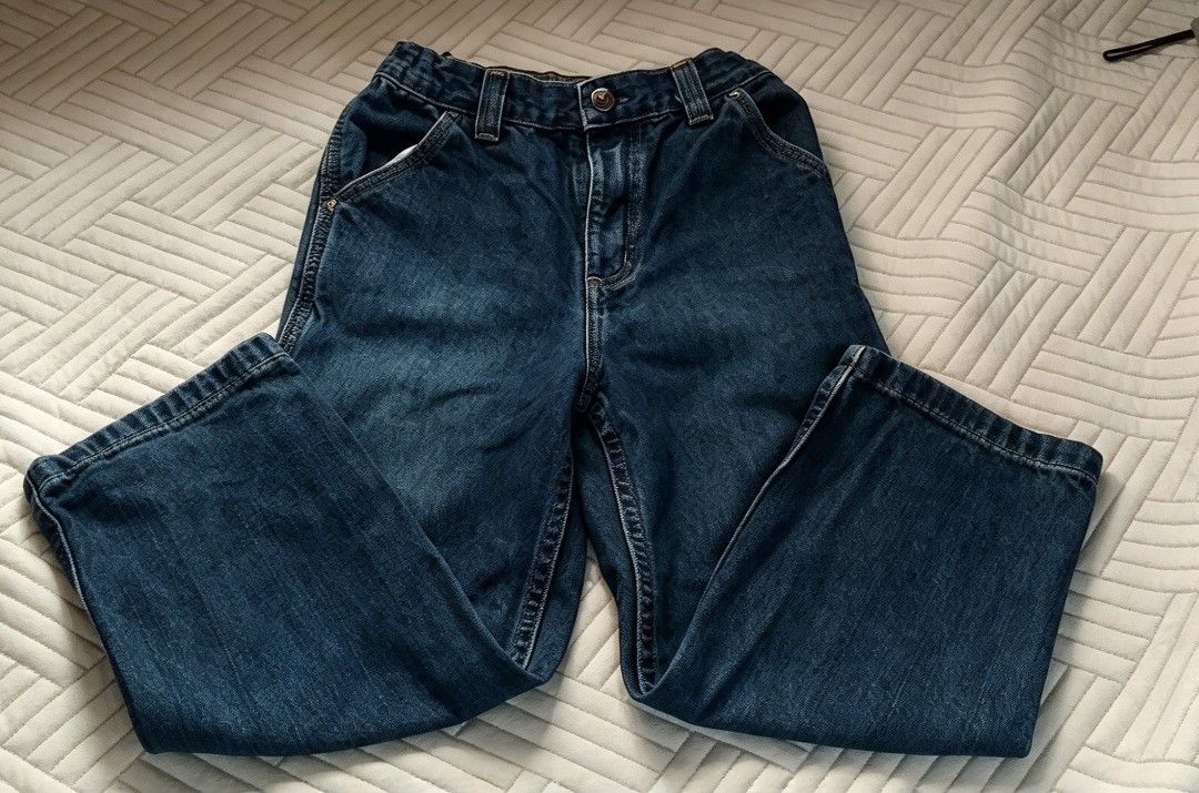 Arizona Jean (Category: Babies & Kids Fashion) located in Tarlac. Submitted by faithfulfinds (Listing ID 1464880977, Image 3). Description: Arizona Jean Company Carpenter Jeans • Size: Fits 5-7 years old • Condition: Like new / Gagamitin na lang • Feature: Adjustable waist (pwedeng i-adjust ang luwag).