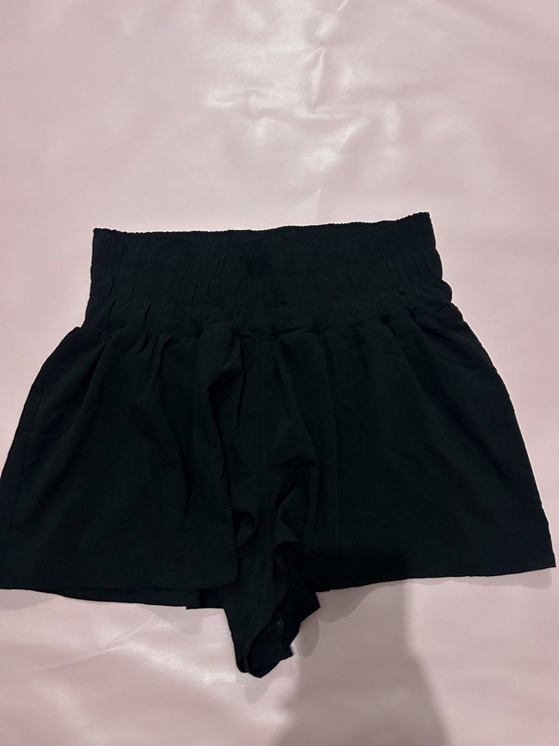 Arizona Running Short (Category: Activewear) located in Manila. Submitted by chen_clybelles (Listing ID 1464810705, Image 1). Description: .