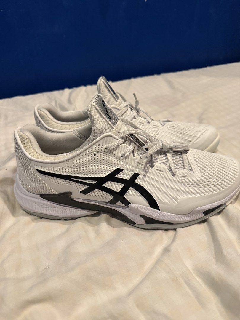 ASICS COURT FF 3 US MEN SIZE 12 (Category: Casual Shoes) located in Davao. Submitted by bananaafritter (Listing ID 1464897920, Image 2). Description: Asics court ff 3 Black and White 1 Month Usage RFS changing to solution speed ff 4 Bought for 12980.