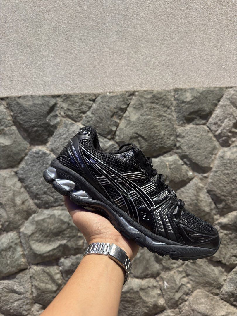 Asics Gel-Kayano 14 Black Silver (Category: Sneakers) located in Puerto Princesa. Submitted by lil_esqqq (Listing ID 1464876399, Image 2). Description: SIZE US 10 | EU 44.