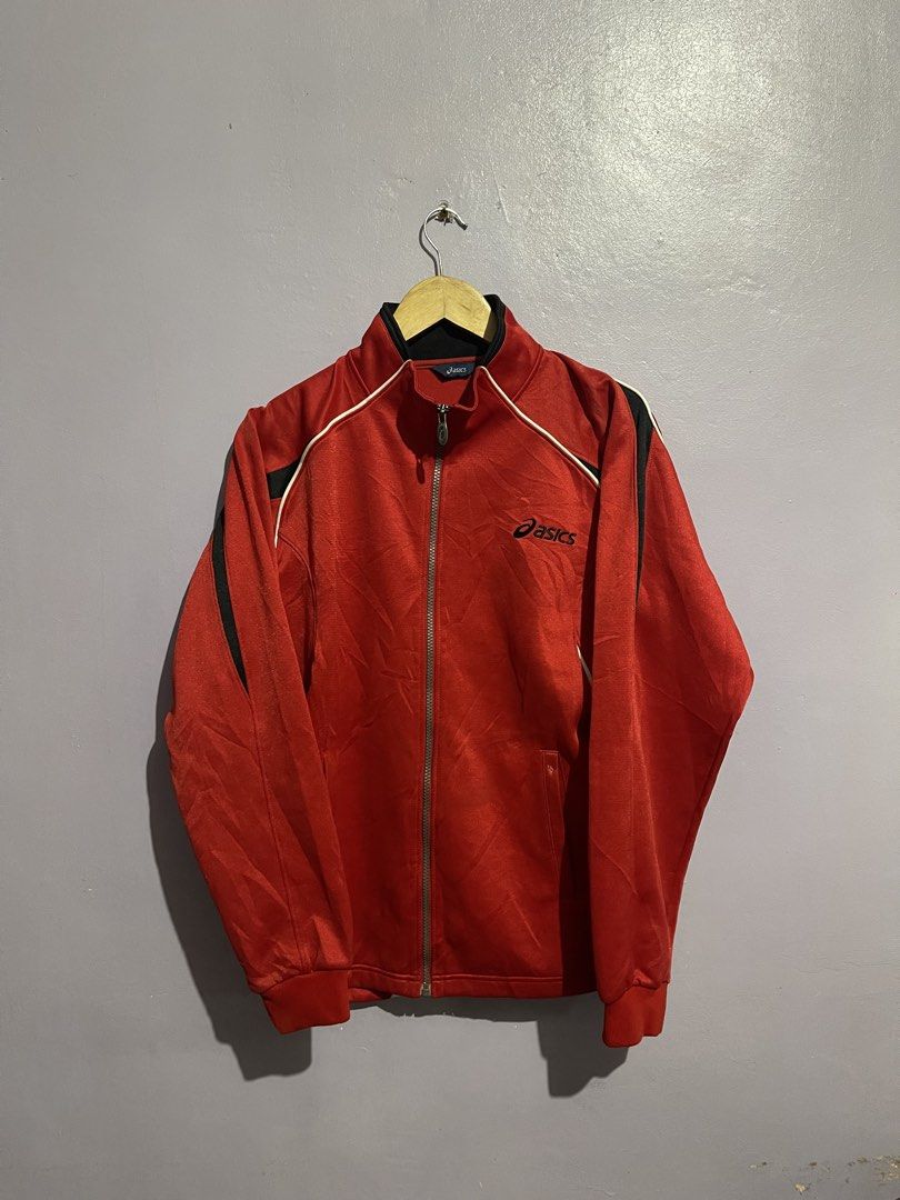 Asics Zip-up Varsity Jacket (Category: Coats, Jackets and Outerwear) located in Angeles City. Submitted by andreiboughts (Listing ID 1464921559, Image 1). Description: Length: 26 Width: 21 Condition: 9/10 Color rate: 9.5/10 Issue (s): minimal scratches Complete Tags ✅ Large on tag .