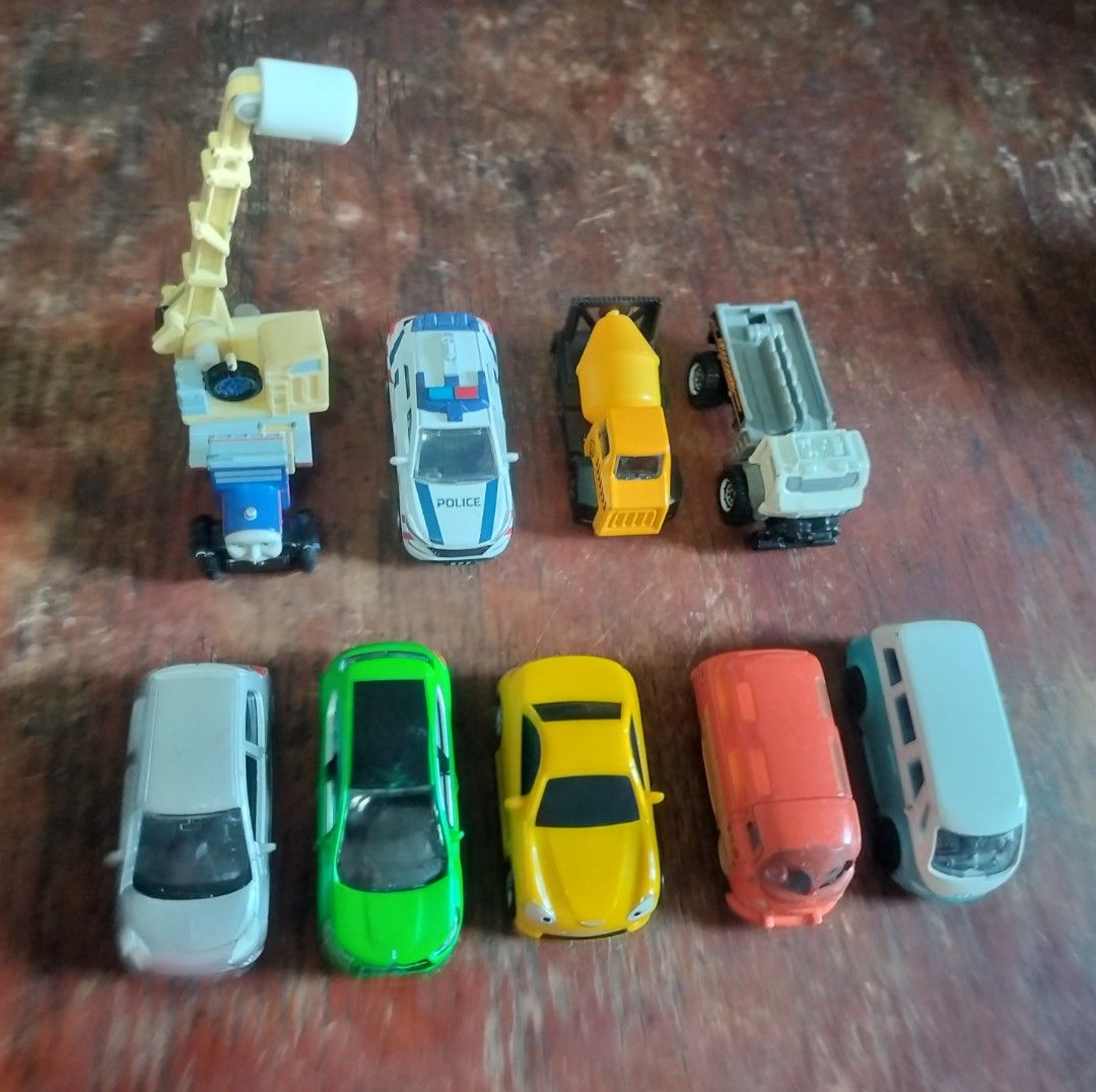 Assorted diecast toy vehicles and construction trucks set (Category: Vehicle & Diecast Models) located in Subic. Submitted by kalakal.sa.gapo (Listing ID 1464797052, Image 1). Description: P200 Take All.
