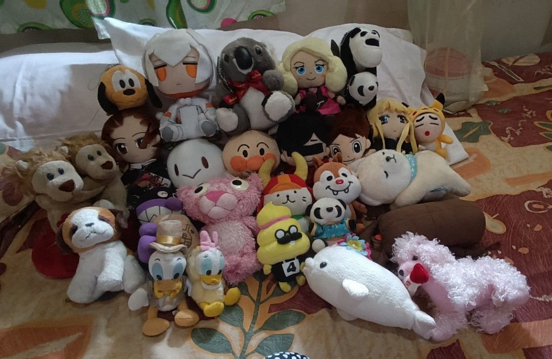 Assorted Plush Toys_Mascot Size and Key Chain (Category: Plushies & Soft Toys) located in Boac. Submitted by chachiescollection (Listing ID 1464817979, Image 1). Description: Assorted Plushies 27 pcs all some need wash some with paper tag MoP: Gcash.