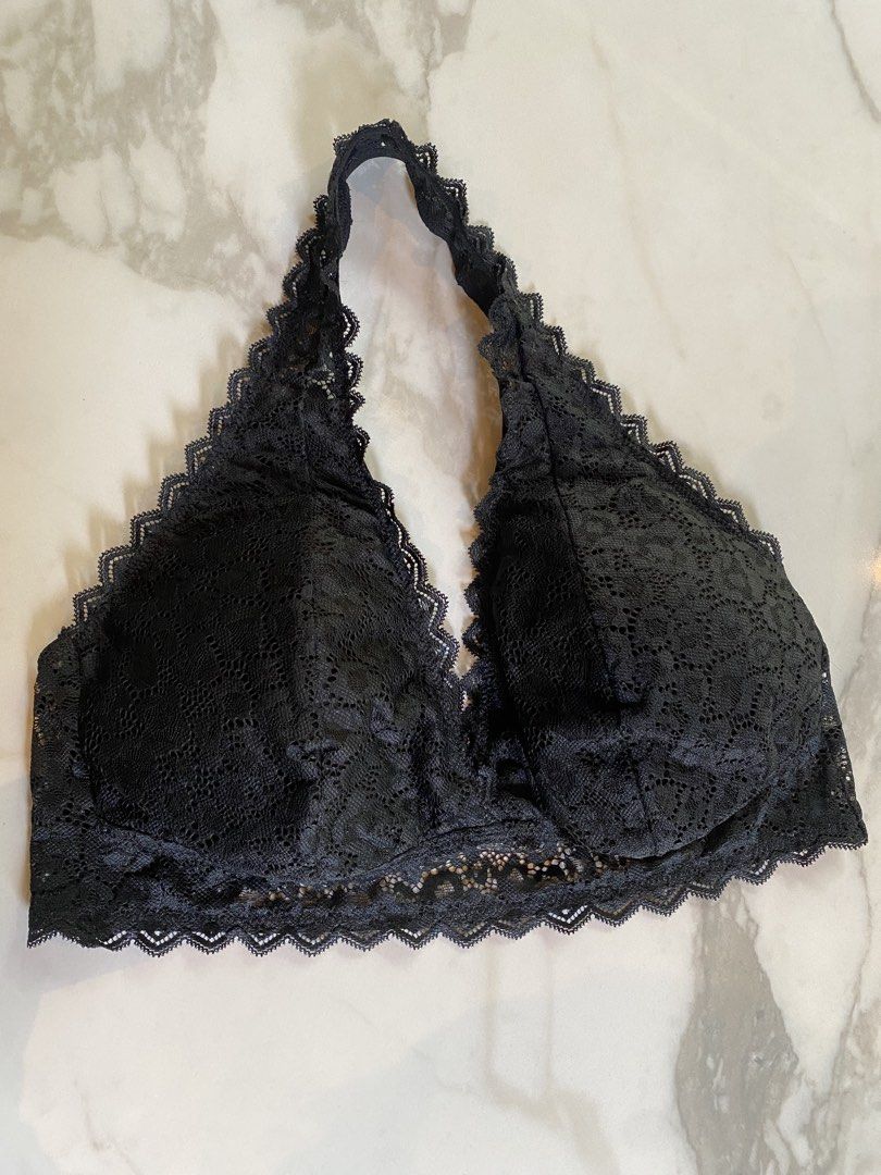 Auden black lace bralette 36C (Category: Undergarments & Loungewear) located in Makati City. Submitted by indaysukaycloset (Listing ID 1464889942, Image 1). Description: BLACK LACE BRALETTE Brand: Auden (Target US) Size: L - fits 36C / 36D / 38C Color: Black Type: Lightly Lined Bralette / Wireless Details: - All-over soft lace with scalloped edges - Lightly lined cups, wireless - comfy pang daily / pang top - Halter-style lace straps + wide lace 
