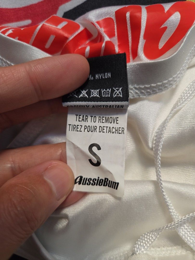 AussieBum （分類：沙灘褲）位於 Hong Kong。 由 ahpakpak 提交（商品編號 1464856648，圖片 3）。簡介： size S，但感覺好似 size M 只sf 到付。