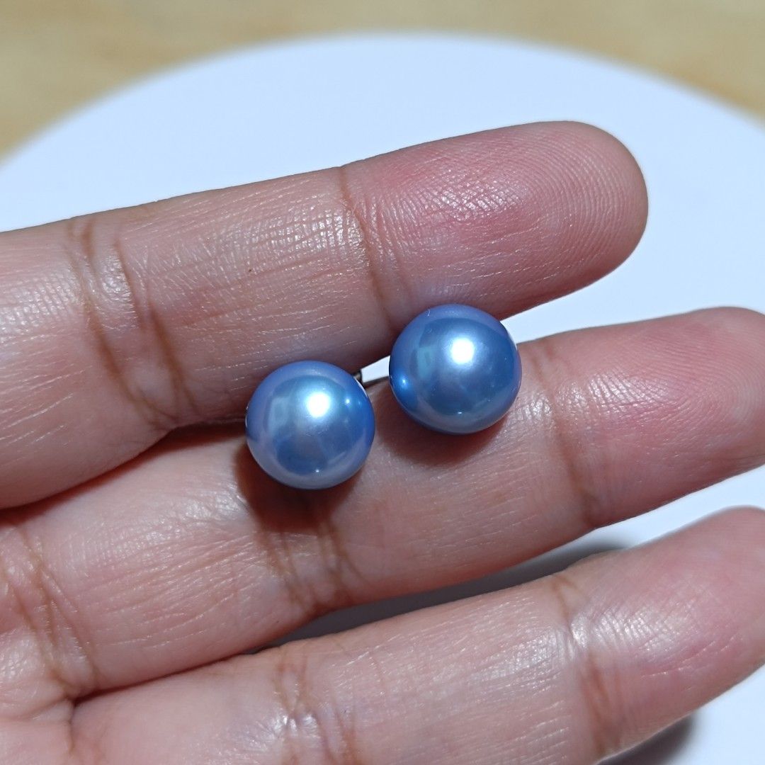 Authentic AAA Blue Fresh Water Pearl Elegant Stud Earrings (Category: Earrings) located in Imus. Submitted by luxegemjewels (Listing ID 1464957205, Image 2). Description: 🦪Genuine fresh water pearls. High Quality AAA Lustrous blue Beautiful and high quality Pearl with great Luster, clean surface, and thick nacre. Simple, Classic and Elegant, they makes excellent gifts for wedding parties as well as for everyday wear. Perfect for gift giving!💖 �